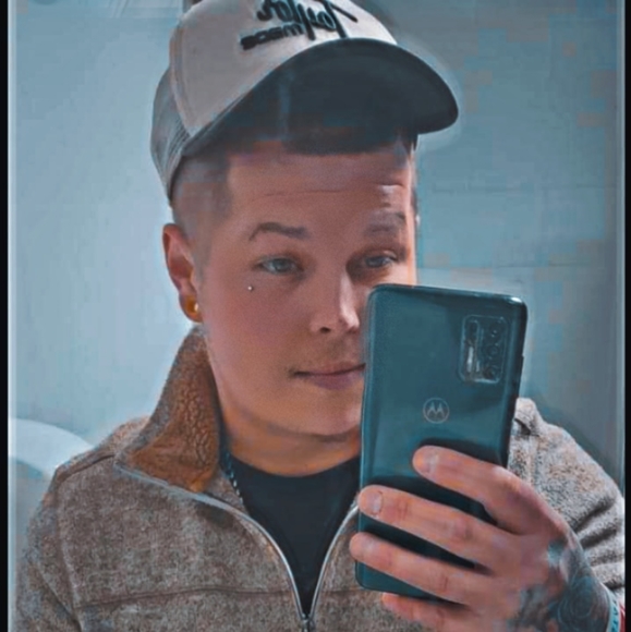 Meet your Posher, Michael - Picture 3 of 16